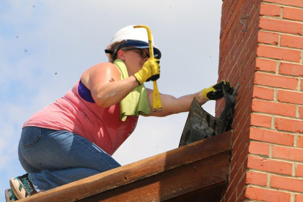 pic of ES on roof